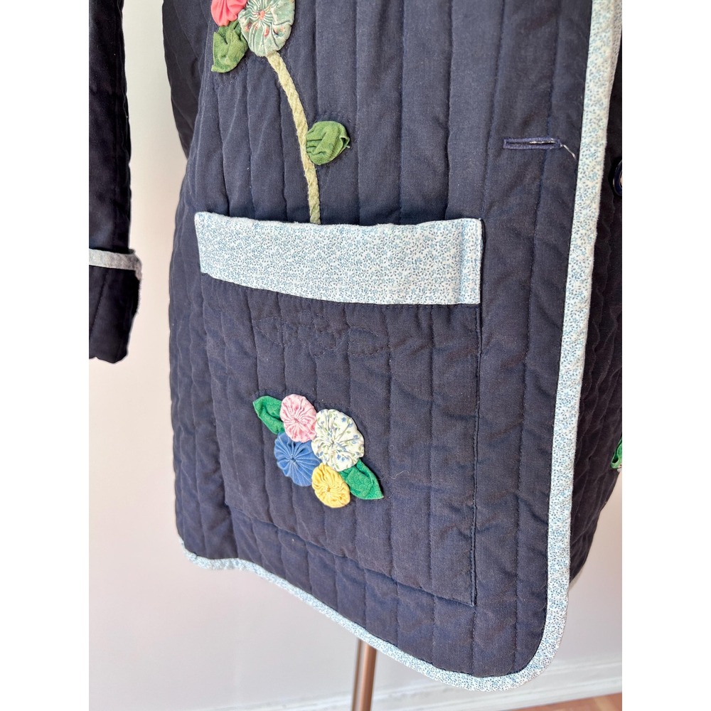 Jo Anne Johnson Quilted Jacket Navy Blue Floral Applique Yo-Yo Flower Artisan L - Picture 5 of 6